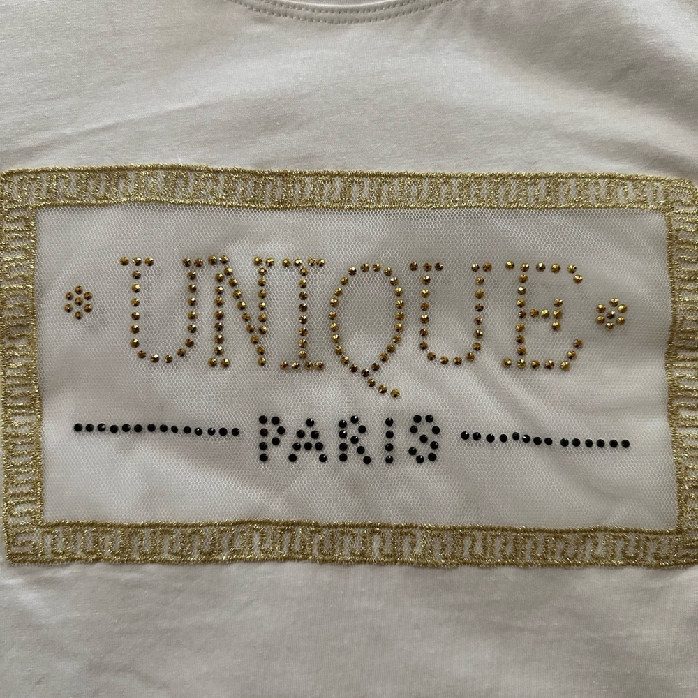White Shortsleeves Small To Medium T-shirt With Embellishment BNWOT - Picture 3 of 10